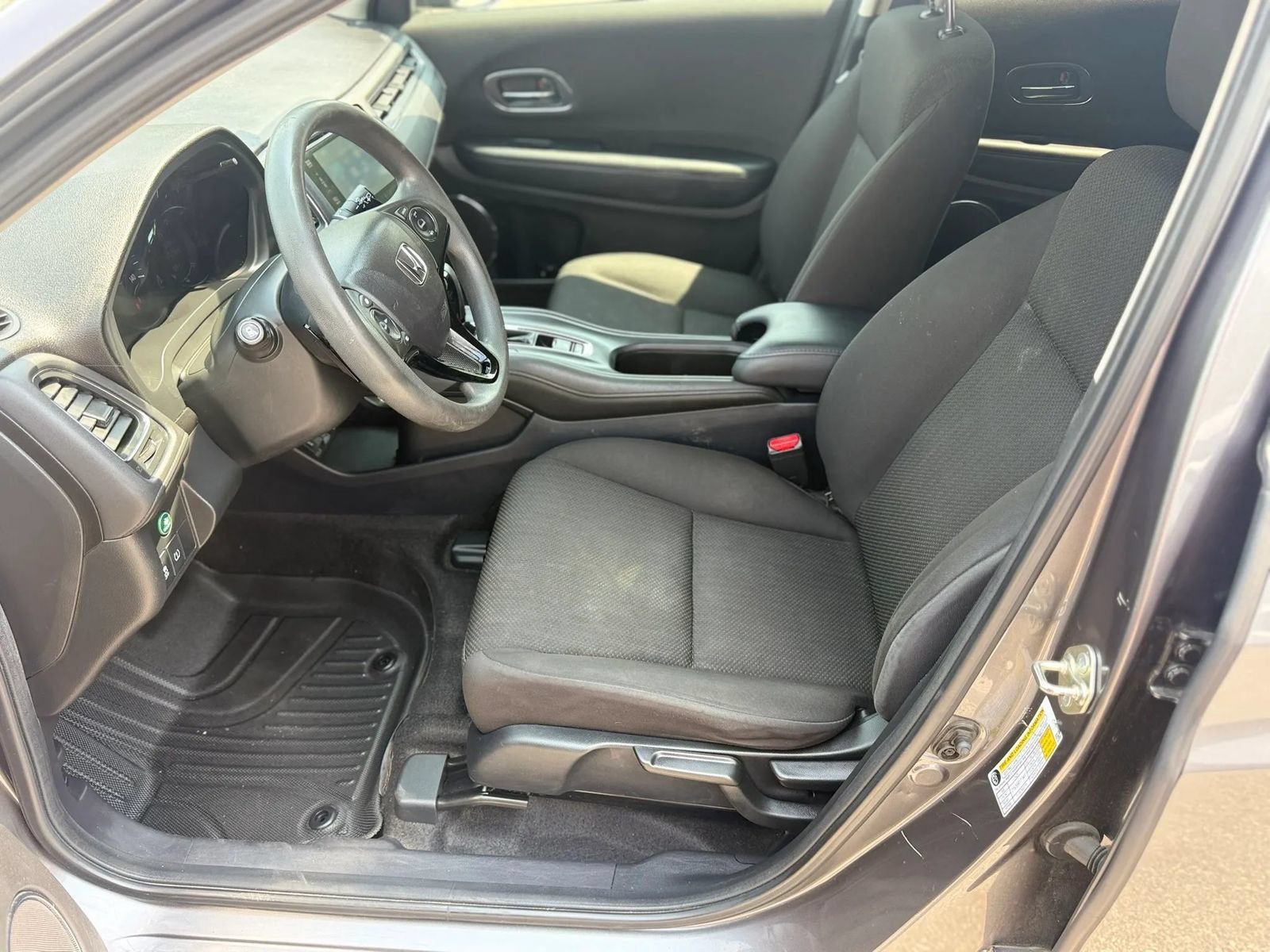 Used 2017 Honda HR-V EX image 13
