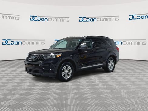 Used 2023 Ford Explorer XLT image 5