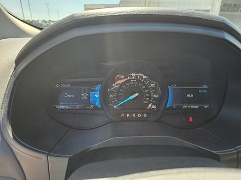 Used 2022 Ford Edge SEL w/ Convenience Package AWD/4WD image 16