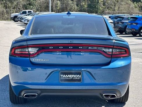 Used 2020 Dodge Charger SXT w/ Plus Group image 3