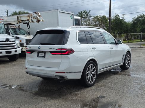 Used 2025 BMW X7 xDrive40i AWD/4WD image 7