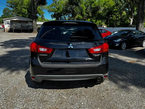Used 2014 Mitsubishi Outlander Sport SE FWD image 4