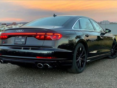 Certified 2022 Audi S8 image 13
