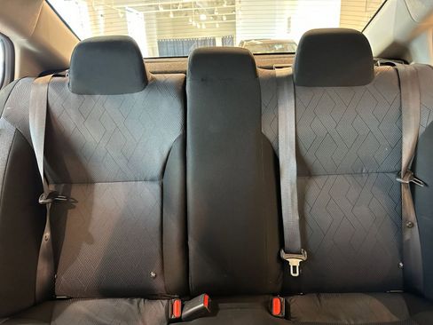 Used 2025 Nissan Versa SV image 37