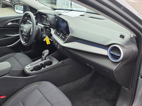 Certified 2024 Chevrolet Trax LS w/ Driver Confidence Package image 20