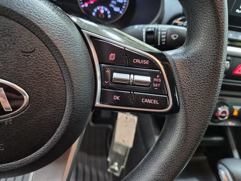 Certified 2021 Kia Forte LXS FWD image 17