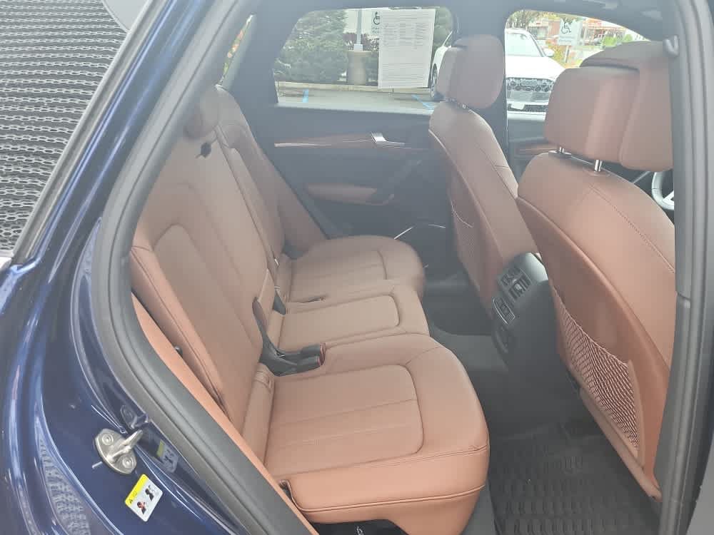 Used 2024 Audi Q5 2.0T Premium w/ Convenience Package AWD/4WD image 19