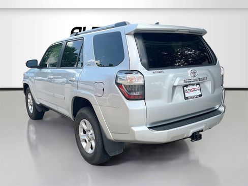 Used 2023 Toyota 4Runner SR5 Premium image 5