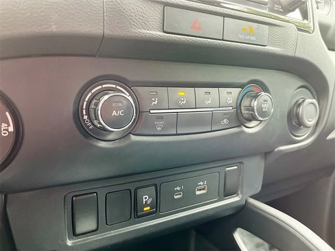 Used 2022 Nissan Frontier S w/ Technology Package image 15