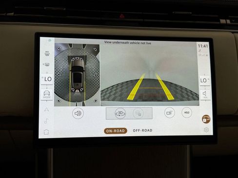 Certified 2026 Land Rover Range Rover SE image 27