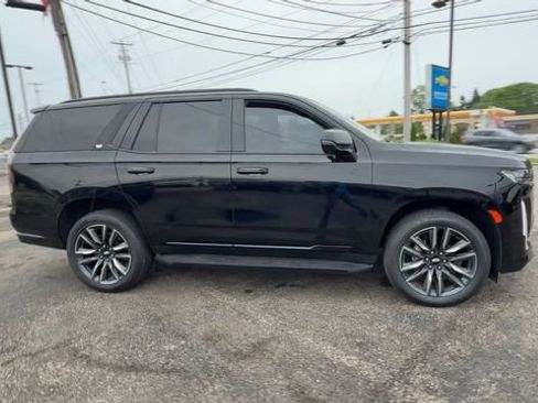 Used 2023 Cadillac Escalade Sport AWD/4WD image 9