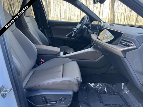 Used 2025 Audi Q5 Premium Plus w/ Premium Plus image 8
