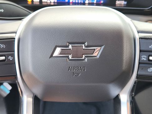 Used 2023 Chevrolet Colorado ZR2 w/ ZR2 Convenience Package III AWD/4WD image 37