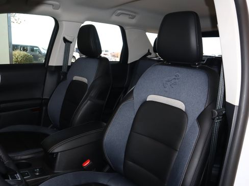 Used 2025 Ford Bronco Sport Outer Banks w/ Outer Banks Tech Package+ image 32