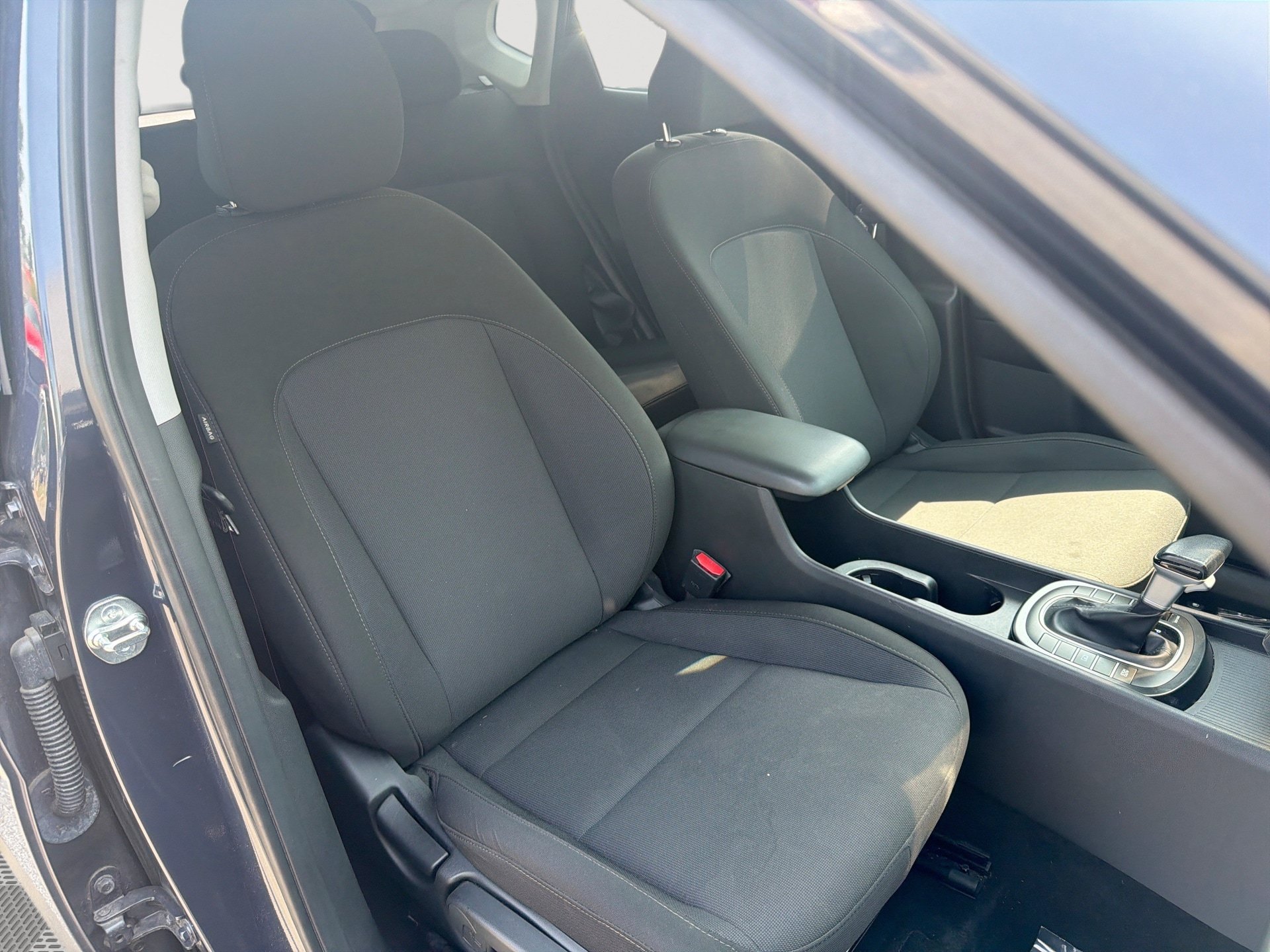 Used 2024 Hyundai Kona SEL AWD/4WD image 27