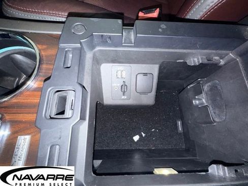 Used 2015 Ford Expedition EL Platinum RWD image 30