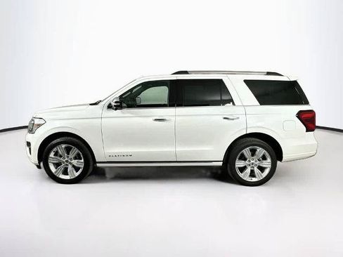 Certified 2024 Ford Expedition Platinum RWD image 2