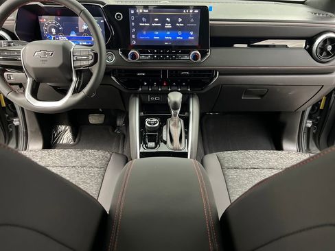 Used 2026 Chevrolet Colorado Z71 image 33