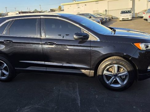 Used 2019 Ford Edge SEL w/ Equipment Group 201A AWD/4WD image 2