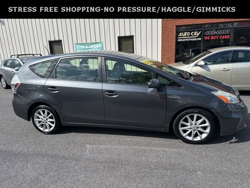 Used 2013 Toyota Prius V Five image 31