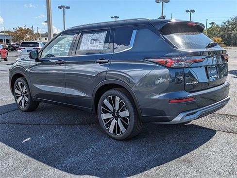 New 2025 Mitsubishi Outlander SEL image 7