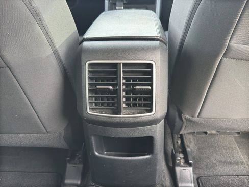 Used 2023 Kia Sportage LX image 28