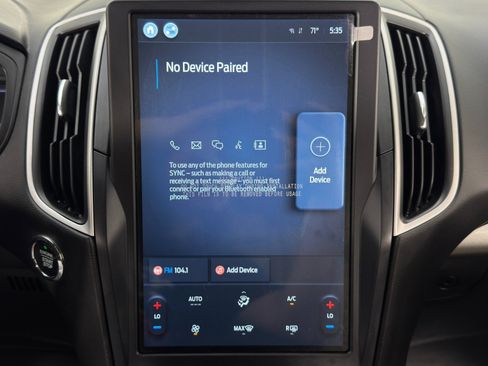 Used 2023 Ford Edge SE image 25