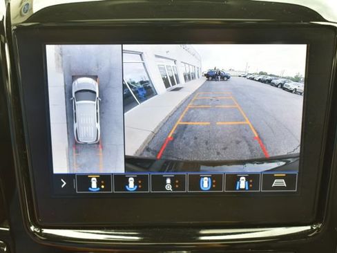 Used 2020 Chevrolet Traverse RS w/ LPO, Cargo Package AWD/4WD image 31