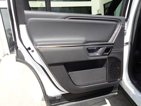 Used 2023 Rivian R1S Adventure image 14