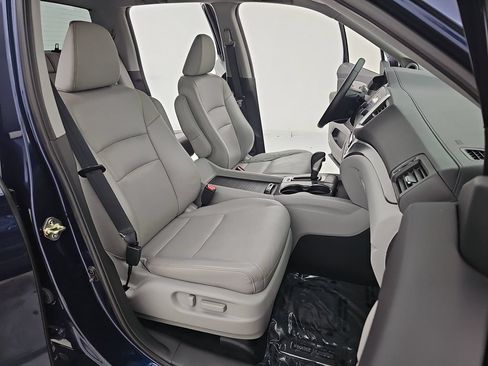 Used 2017 Honda Ridgeline RTL image 12