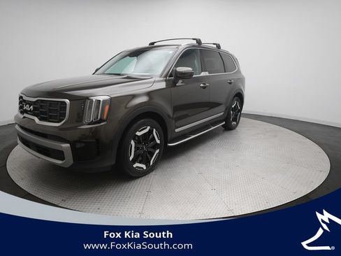 Used 2024 Kia Telluride S w/ S Sunroof Package FWD image 1
