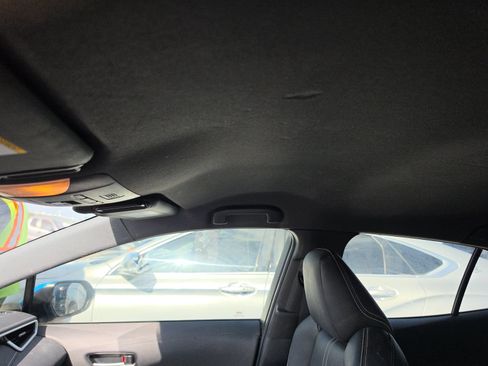 Used 2019 Toyota Corolla XSE FWD image 8