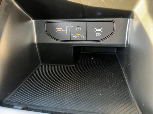 New 2026 Kia Sorento LX FWD image 18