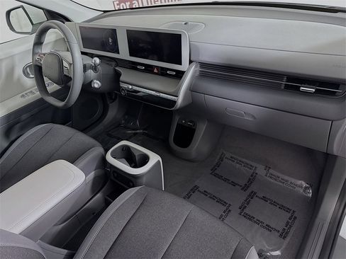 Certified 2024 Hyundai Ioniq 5 SE image 31