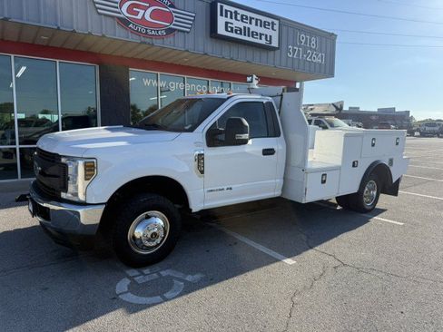 Used 2019 Ford F350 XL w/ Power Equipment Group AWD/4WD image 2