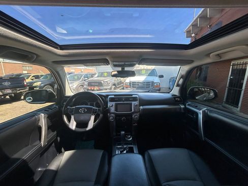 Used 2014 Toyota 4Runner SR5 Premium image 29