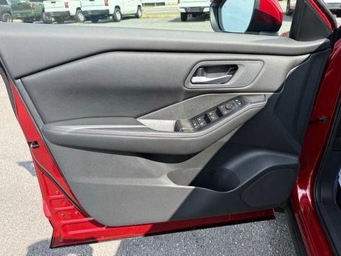 New 2026 Nissan Rogue SV image 10