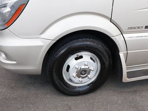 Used 2014 Mercedes-Benz Sprinter 3500 image 20