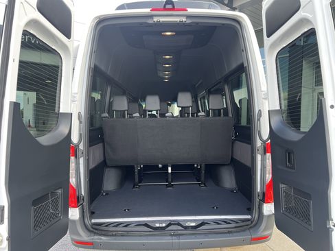 Certified 2024 Mercedes-Benz Sprinter 2500 image 9