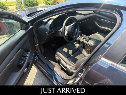 Used 2025 MAZDA MAZDA3 s Sport FWD image 17