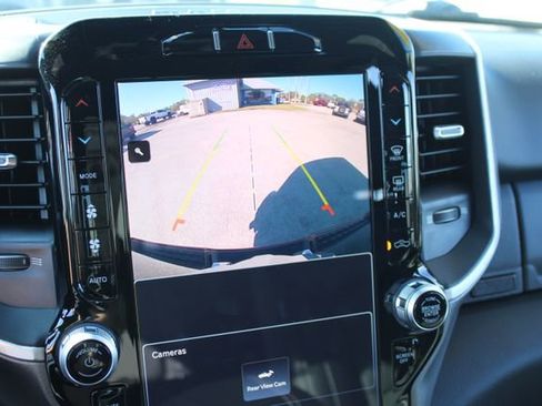 Used 2023 RAM 1500 Big Horn image 25