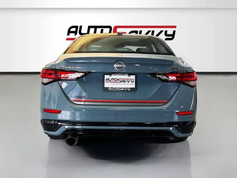 Used 2025 Nissan Sentra SR FWD image 6