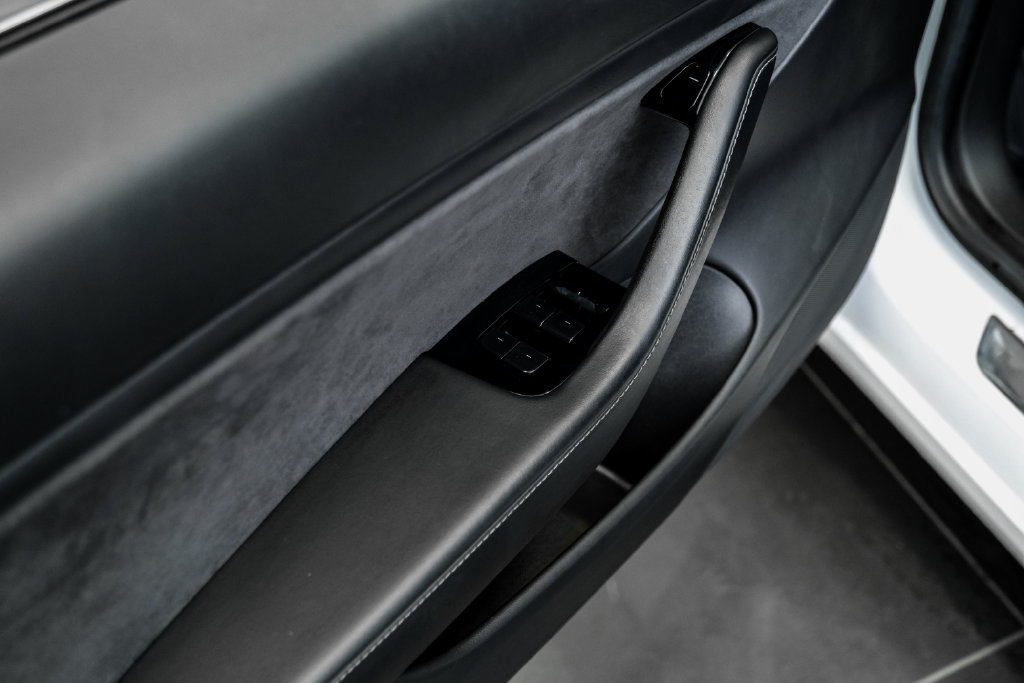 Used 2019 Tesla Model 3 Long Range RWD image 35