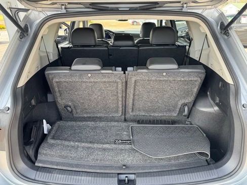 Used 2022 Volkswagen Tiguan SE FWD image 23