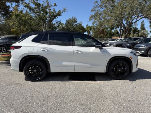 New 2026 Volkswagen Tiguan SE R-Line image 2