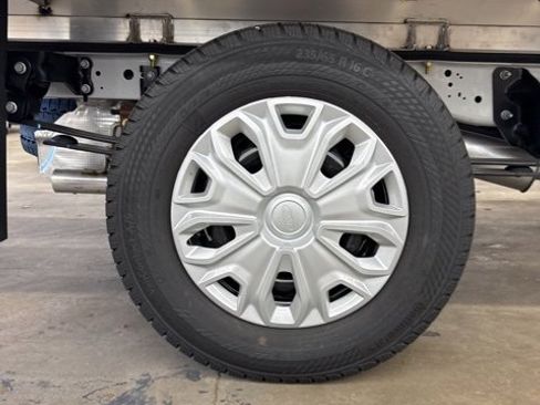 New 2025 Ford Transit 350 w/ Interior Upgrade Package image 19