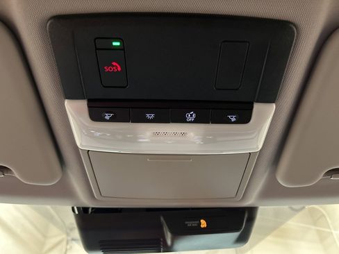 Used 2024 Mitsubishi Outlander SE image 29