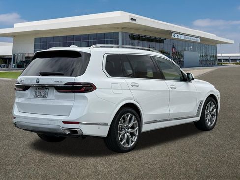 Certified 2024 BMW X7 xDrive40i AWD/4WD image 9