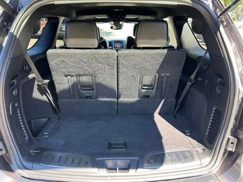 Used 2019 Dodge Durango R/T w/ Technology Group AWD/4WD image 10