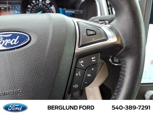 Used 2021 Ford Edge Titanium w/ Equipment Group 301A image 21